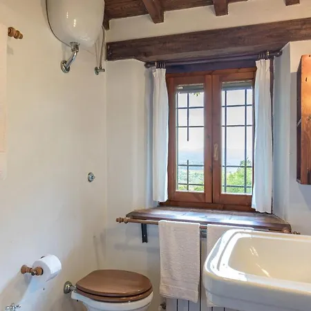 La Cerqua 8, Emma Villa