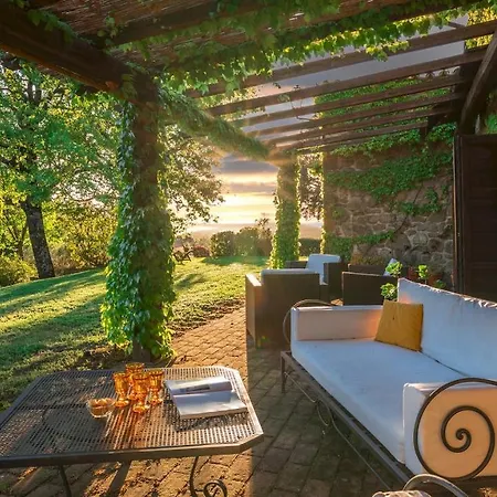 La Cerqua 8, Emma Villa *