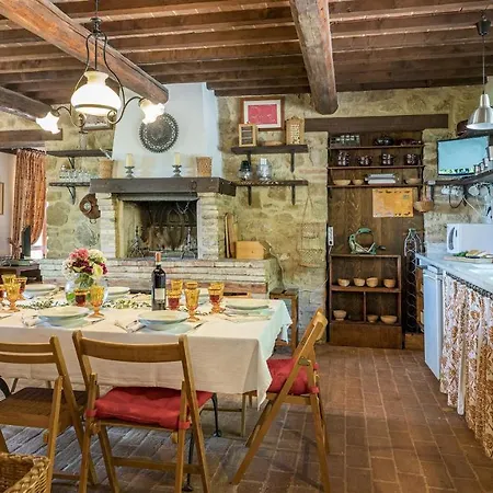 Villa La Cerqua 8, Emma *