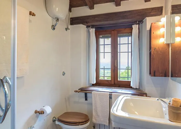 La Cerqua 8, Emma Villa